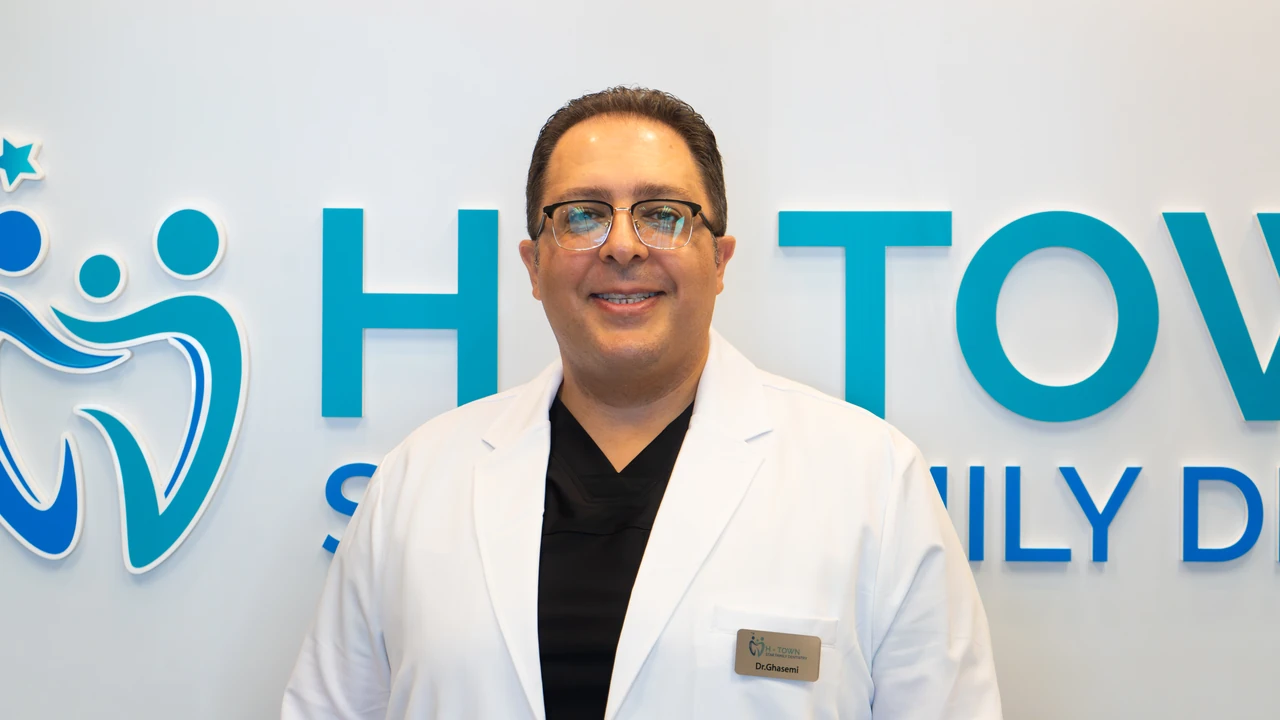 Dr. Roozbeh Ghasemi at H-Town Star Family Dentistry